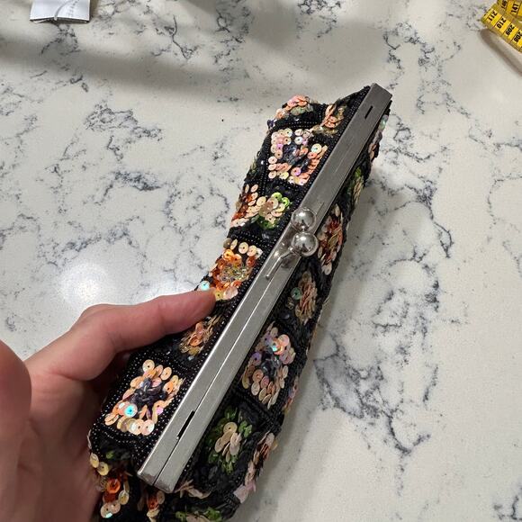 Nicole Lee Collection Beaded Sequined Clutch Granny Squares w Bead Strap - Picture 4 of 14